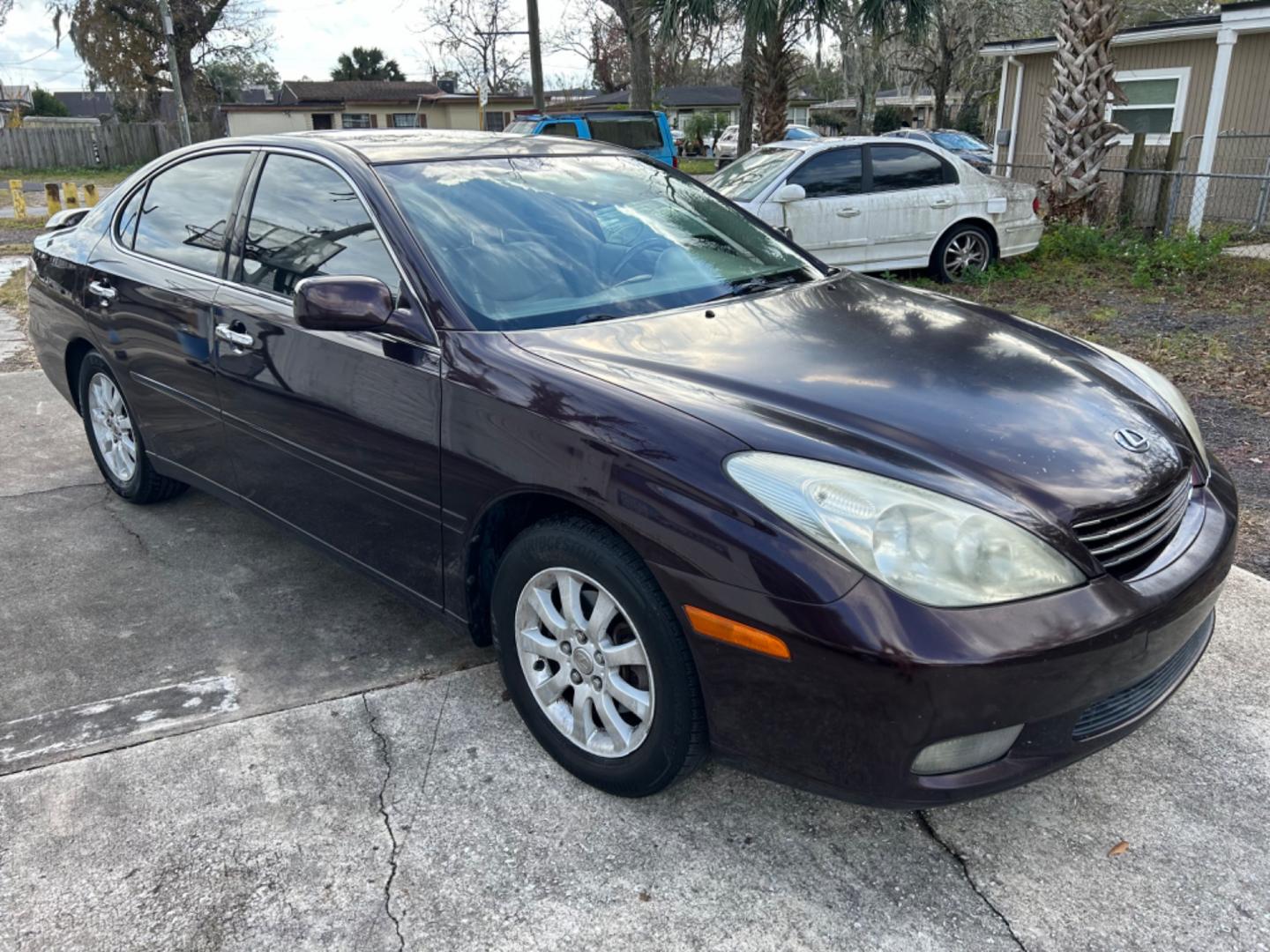 2002 Lexus ES 300 (JTHBF30G020) , located at 1758 Cassat Ave., Jacksonville, FL, 32210, (904) 384-2799, 30.286720, -81.730652 - $3500.00 CASH 2002 LEXUS ES300 MODEL ONLY 196,607 MILES LEATHER ALLOYS SUNROOF SPOILER REMOTE KEYLESS ENTRY RUNS AND DRIVES GREAT 4-DOOR AUTOMATIC TRANSMISSION ICE-COLD AIR-CONDITIONING CALL US NOW @ 904-384-2799 - Photo#2